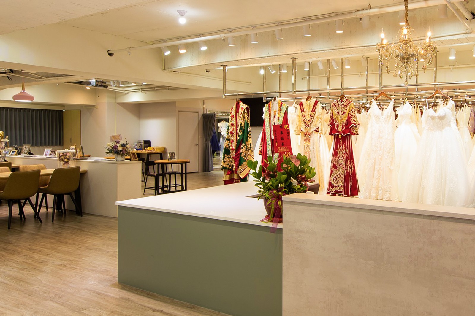 伊頓婚紗台南永康店環境 1